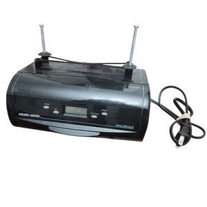 Black & Decker Slimline Spacemaker Can Opener Digital Clock with Hardware EC950B